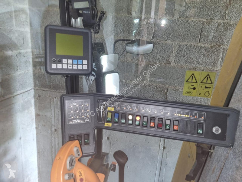 Moisson New Holland  TF 76