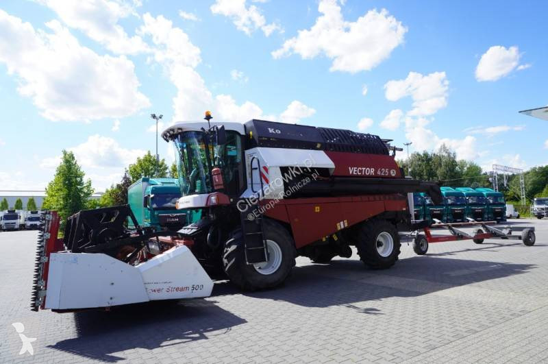 Moisson Rostselmash VECTOR 425 RSM-101 grain...