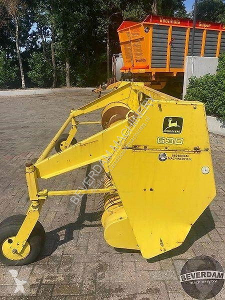 Oogst John Deere Pick-up 630