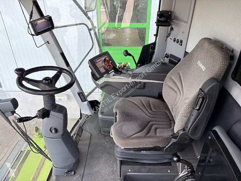 Skörd Claas  Tucano 320