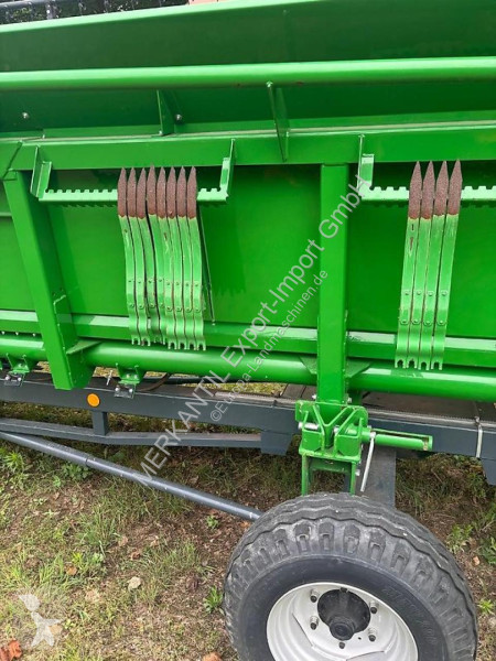 Moisson John Deere  635R MY21