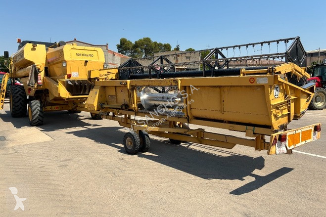 Oogst New Holland TC 56