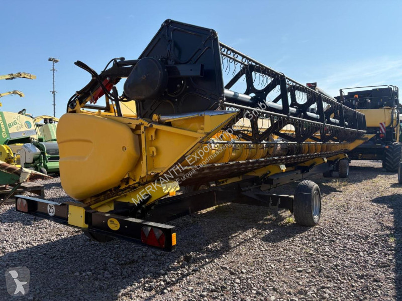 Cosecha New Holland  CR 9070