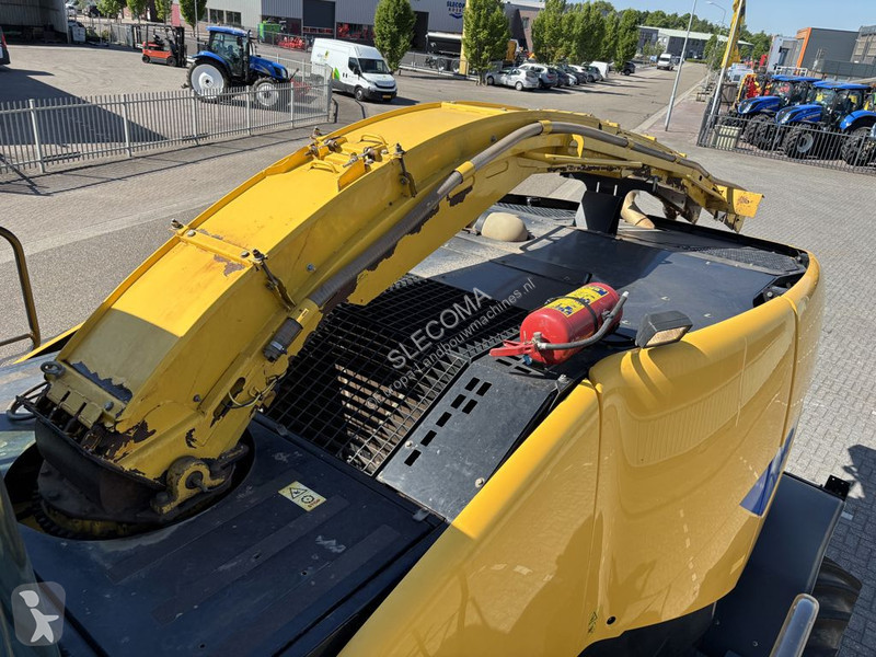 Moisson New Holland FR9050