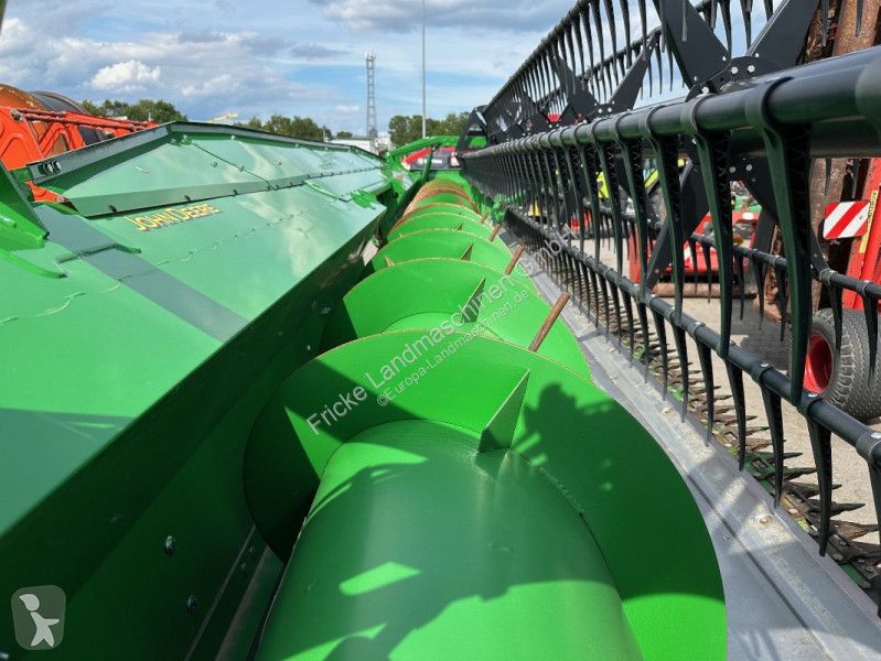 Moisson John Deere  725 X     7,50 mtr.   Demo