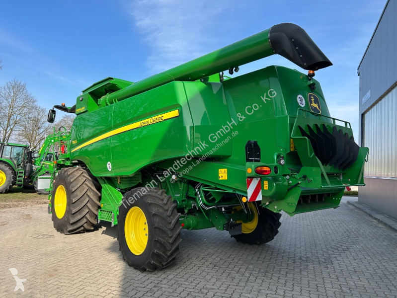 John Deere  T560 harvest