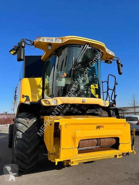 Moisson New Holland  CR 980 mit Smart Steer...