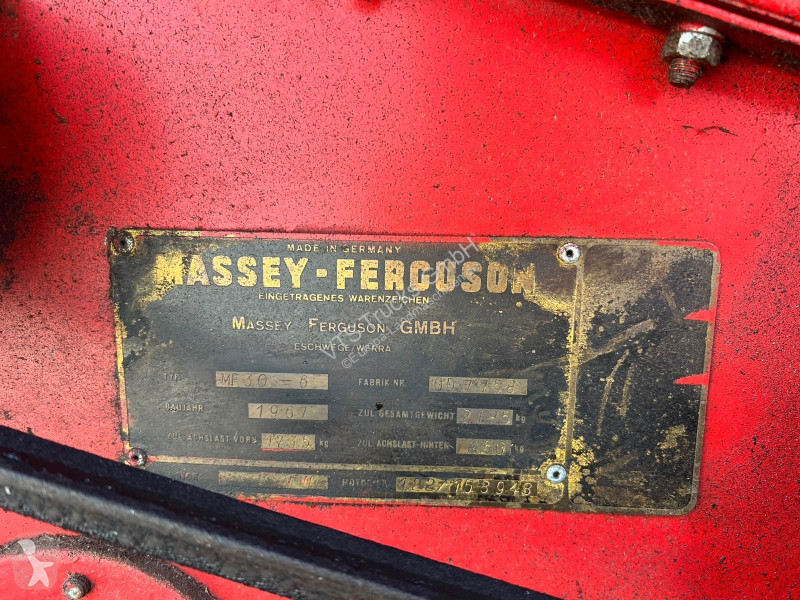Skörd Massey Ferguson MF 30-6 Mähdrescher Oldtimer