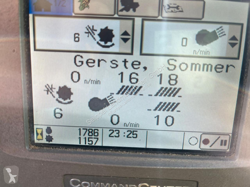 John Deere  W540 harvest