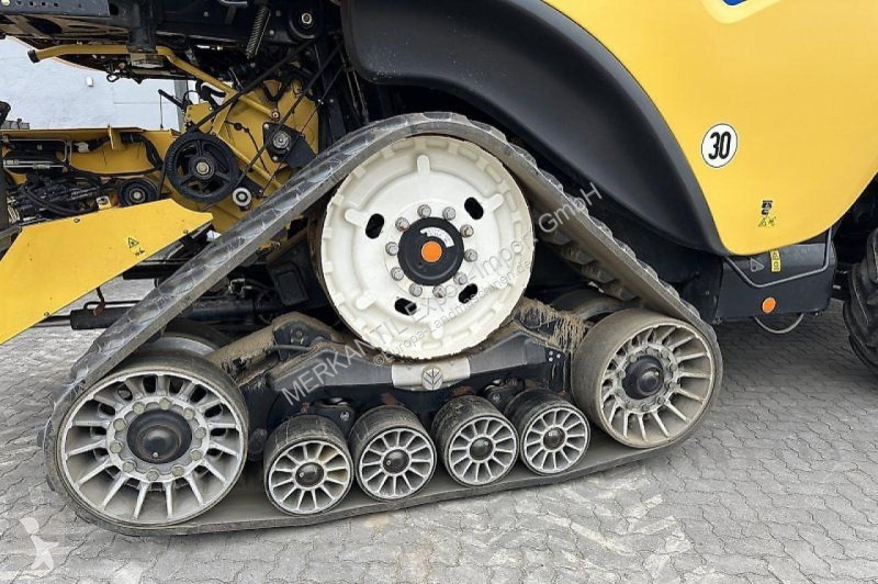 Skörd New Holland  CR 10.90