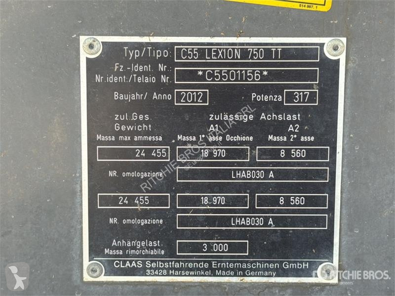 Збір врожаю Claas 750TT Combine Harvester