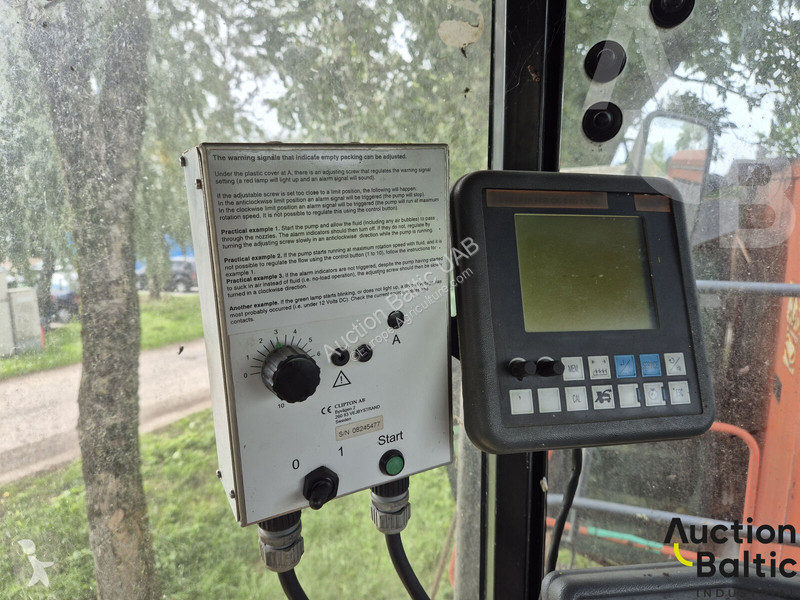 New Holland FX 375 harvest