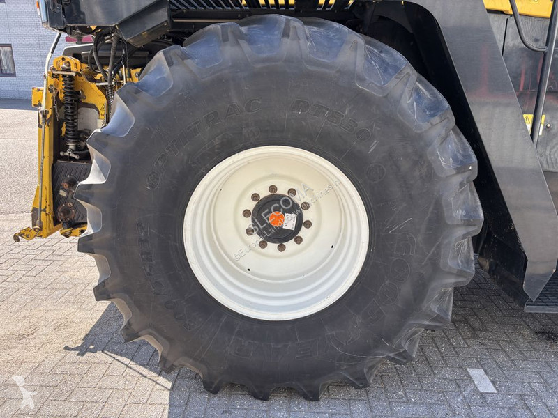 Moisson New Holland FR9050
