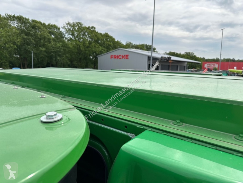 Moisson John Deere T  i   Neumaschine