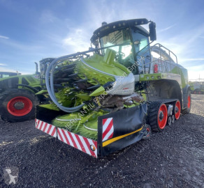 Ensileuse automotrice Claas