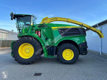 Ensileuse automotrice John Deere