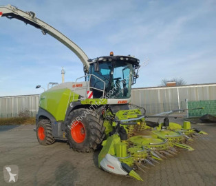 Ensileuse automotrice Claas