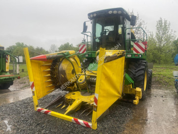 Ensileuse automotrice John Deere