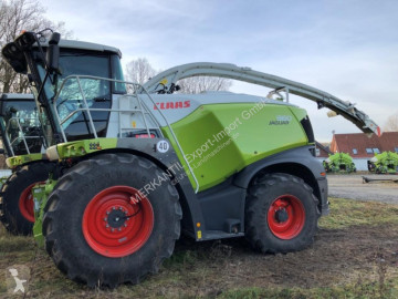 Ensileuse automotrice Claas