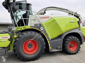 Ensileuse automotrice Claas