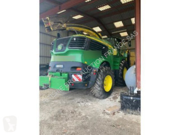 Самохідний кормозбиральний комбайн John Deere