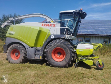 Ensiladora automotriz Claas
