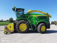 John Deere 8300i used Self-propelled silage harvester