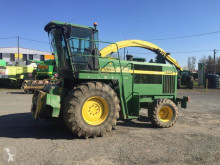 John Deere 6650 Ensileuse automotrice occasion