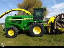 John Deere 7450 Ensileuse automotrice occasion