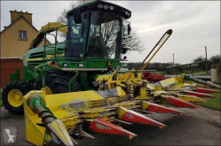 John Deere Self-propelled silage harvester 7550