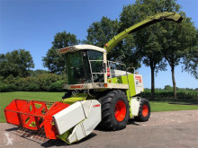 Claas Self-propelled silage harvester Jaguar 880 met maaibord