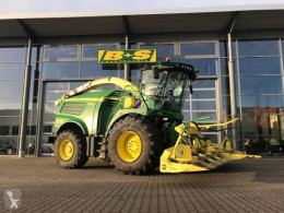 Ensilaje John Deere 8300 FELDHÄCKSLER Ensiladora automotriz usado