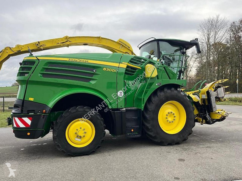 Ensilaje John Deere 8300i mit Pickup + Kemper