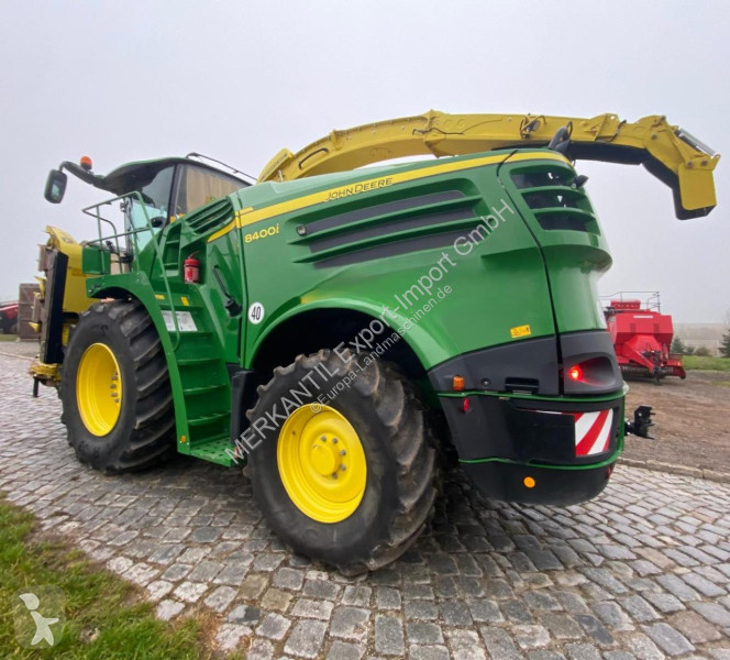 Ensilaje John Deere 8400i