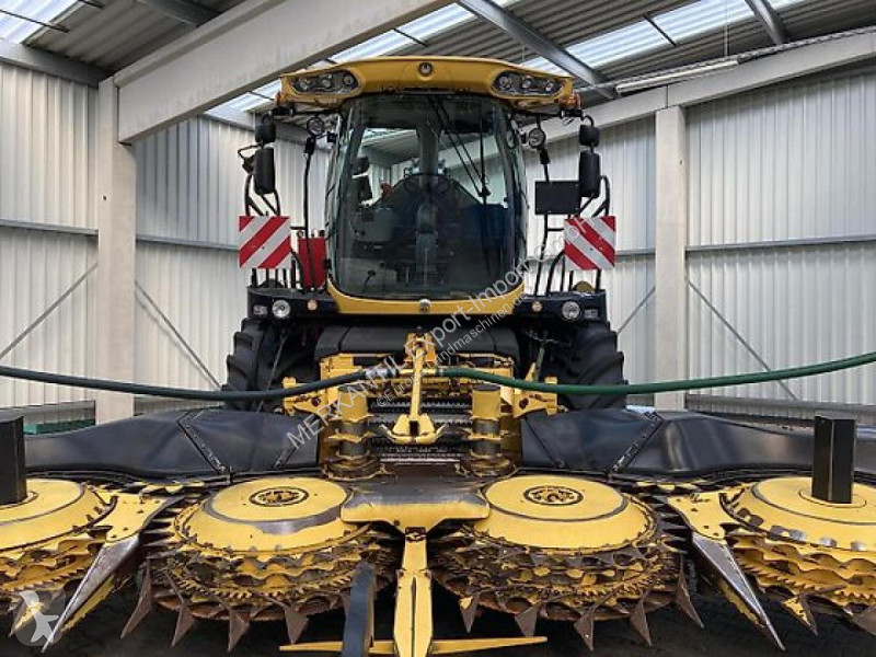 Ensilering New Holland   FR700