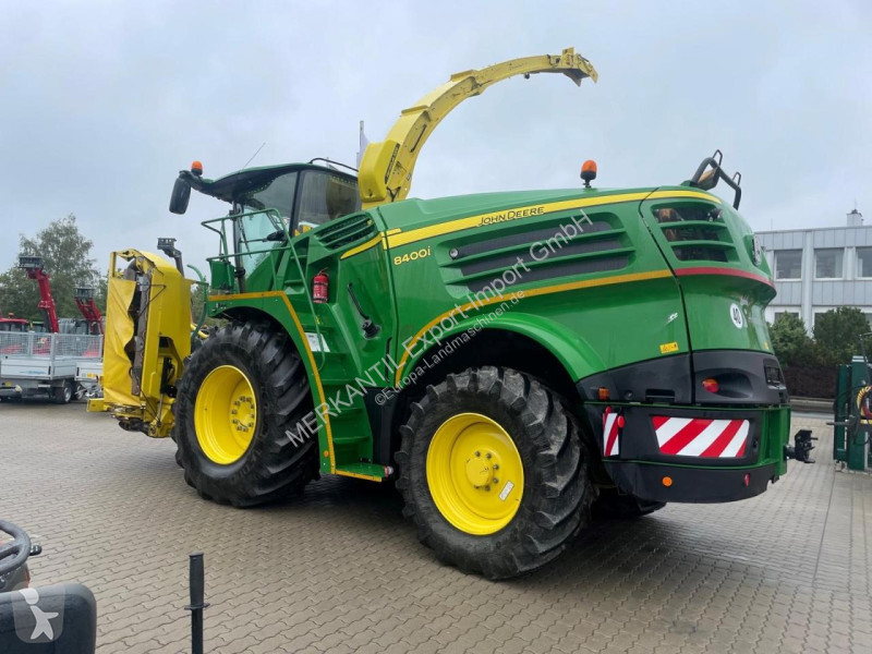 Ensilage/ensilering/grønthøst John Deere 8400 i