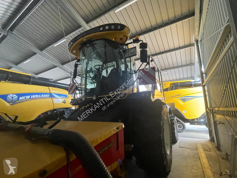 Ensilaje New Holland FR550