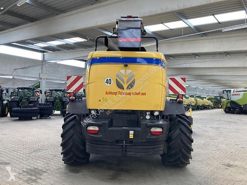 Ensilering New Holland   FR700
