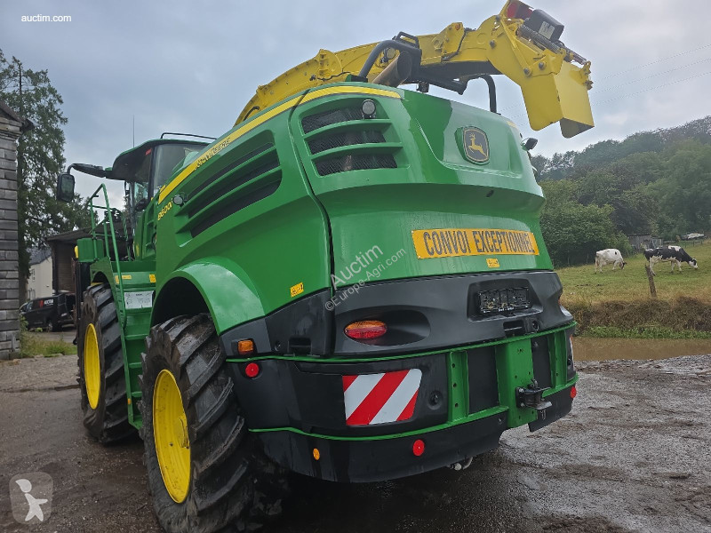 Silózás John Deere 8600