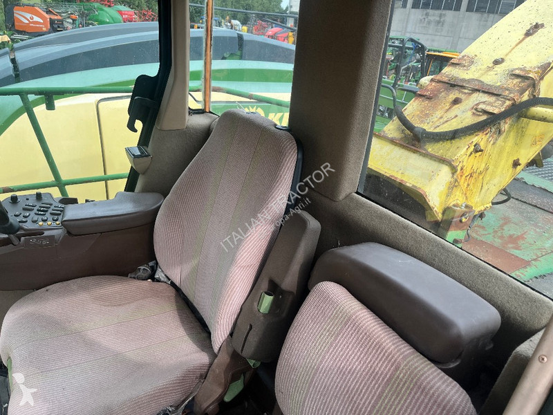Insilamento John Deere 7700