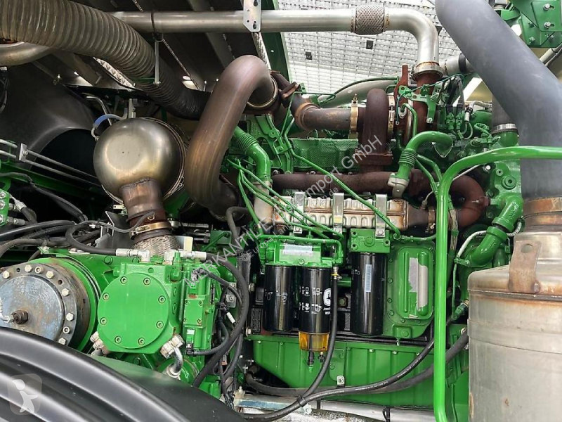 سيلاج John Deere  8300i mit Pickup + Kemper
