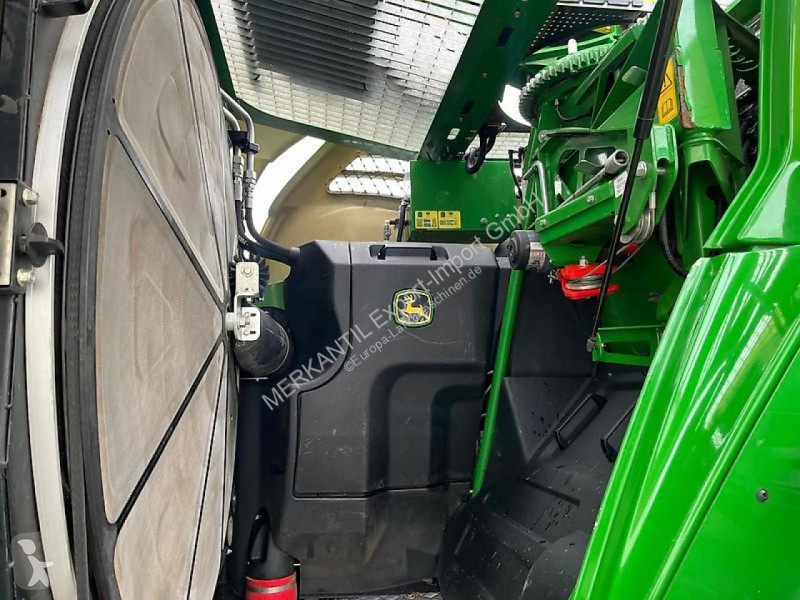 سيلاج John Deere  8300i mit Pickup + Kemper
