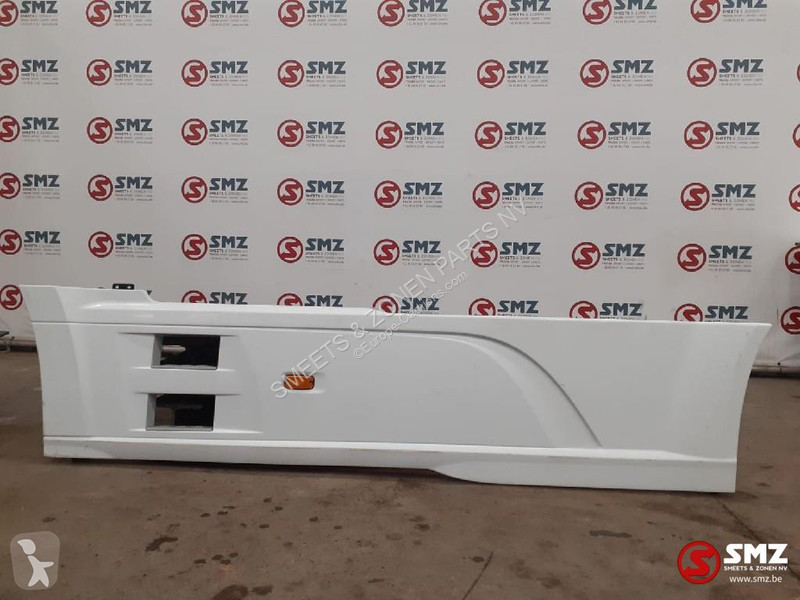 Uitrusting voor vrachtwagens DAF Occ side skirt...