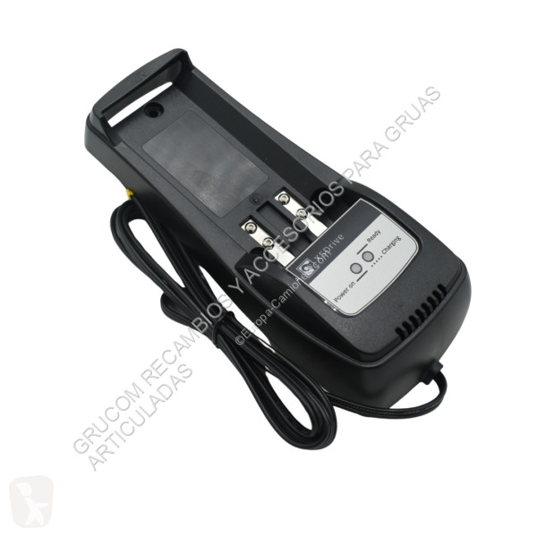 Equipamentos pesados Cargador batería Hiab XS...