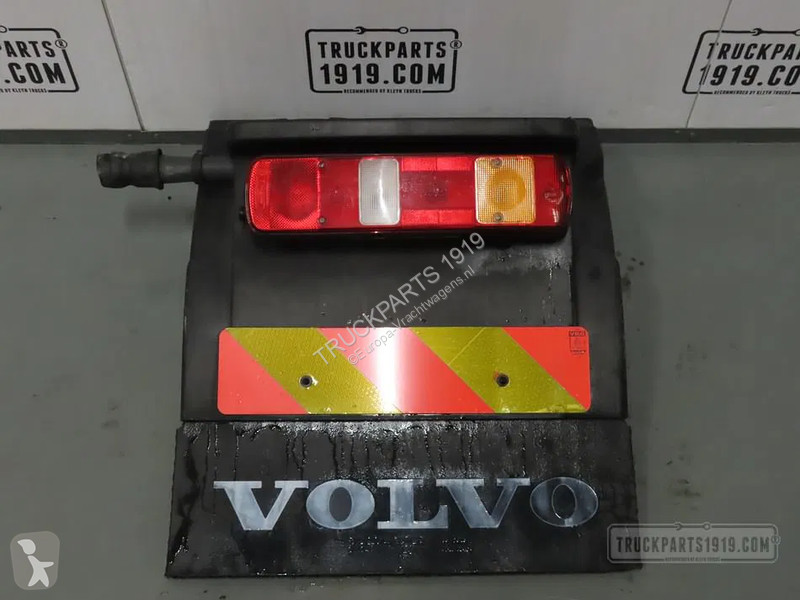 Équipements PL Volvo 22087691 | Spatbord achter...