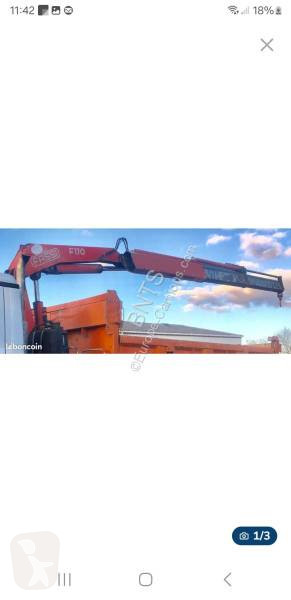 Grue auxiliaire Fassi