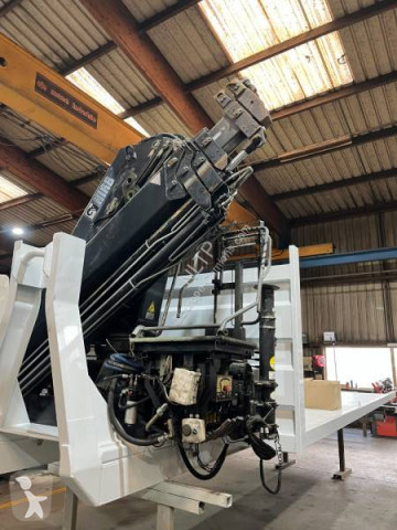 Grue auxiliaire Hiab