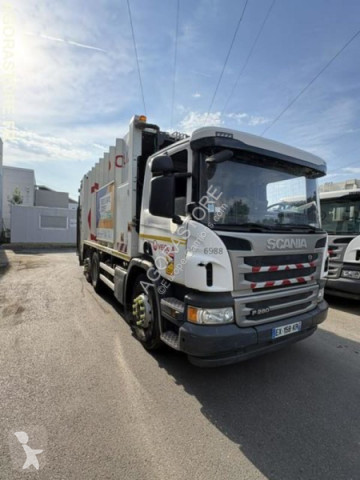 Tippvagn för sopor Scania