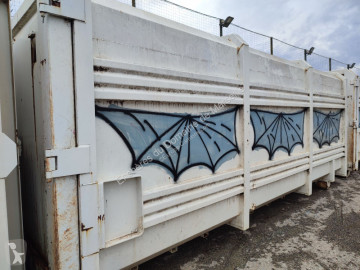 Skip loader box bodywork