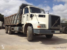 Equipamentos pesados carroçaria basculante Volvo NL 10